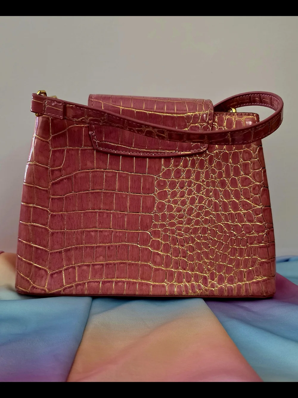Croc-Embossed Pink Shoulder Bag with Gold V Accent